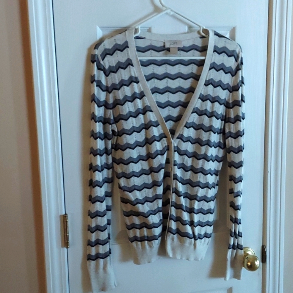 LOFT Lightweight Button Down Cotton Chevron Print Sweater SMALL - LIKE NEW!